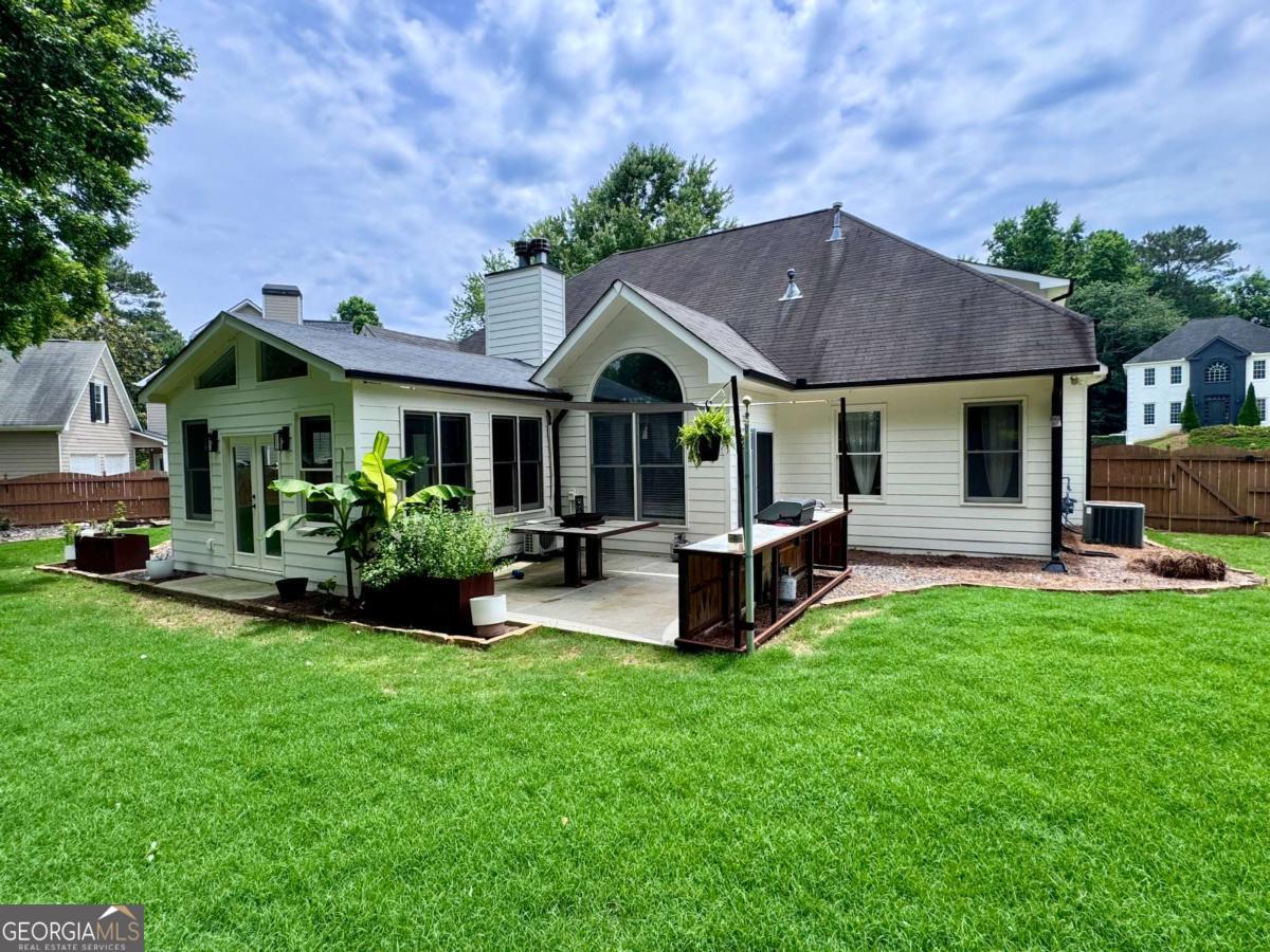 513 Ruby LN