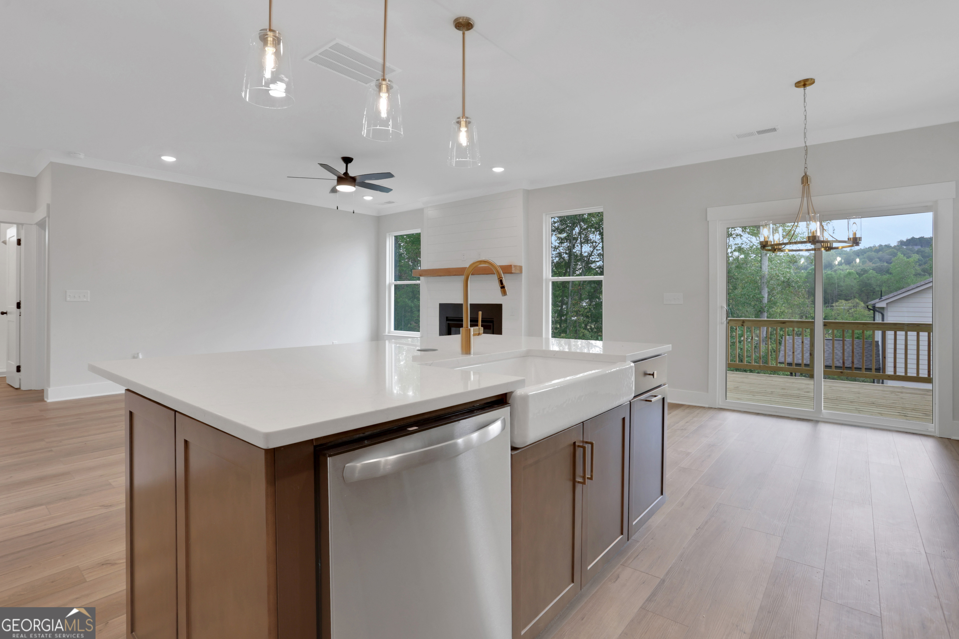 Marble Tree - Residential