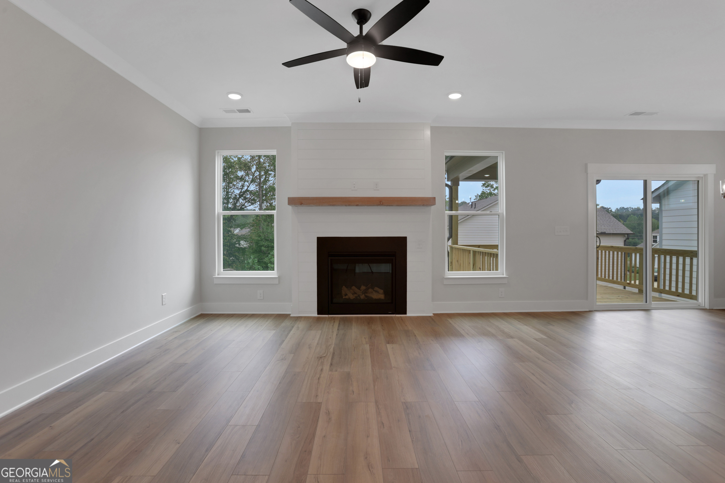 Marble Tree - Residential