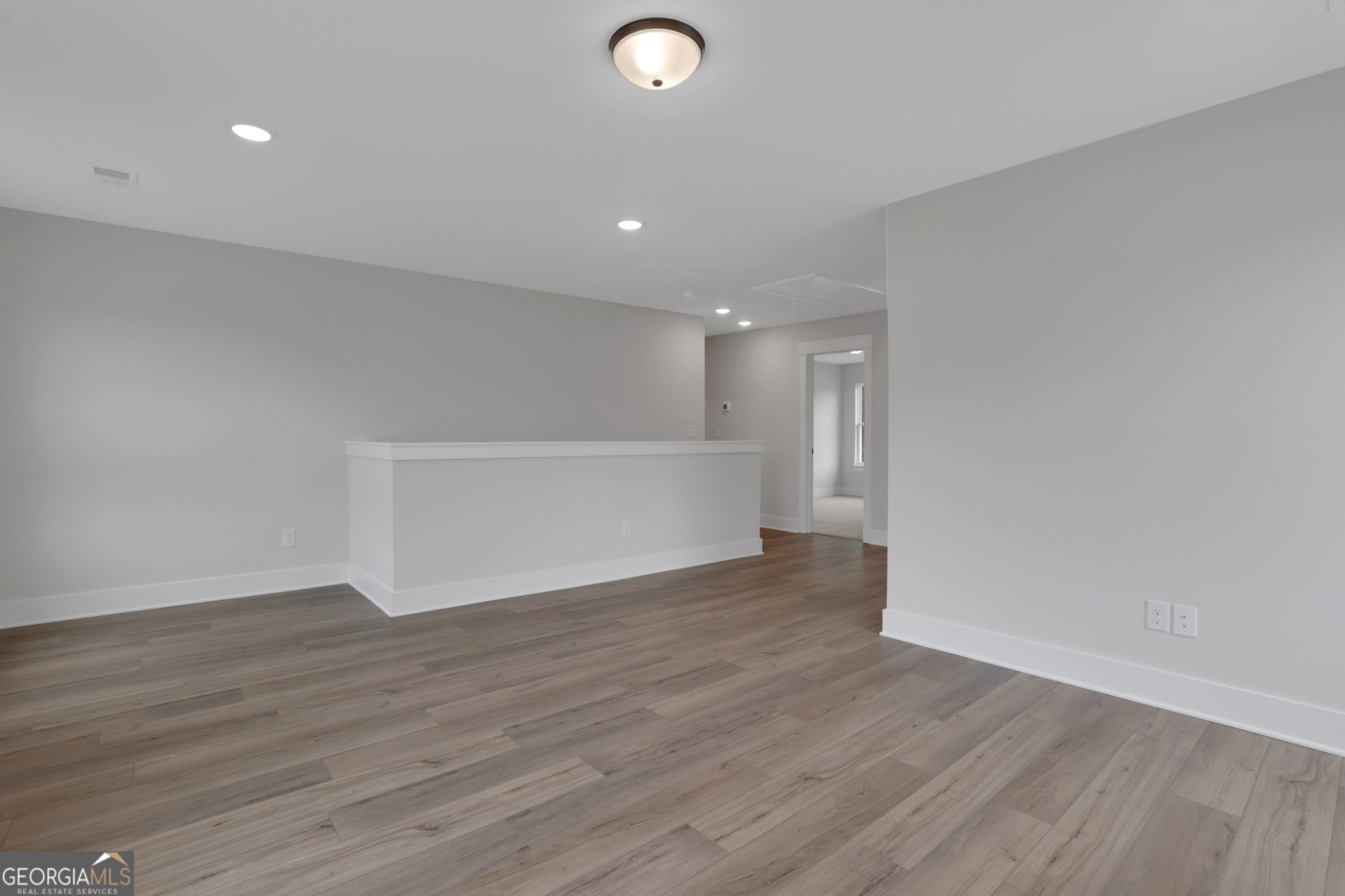 Marble Tree - Residential