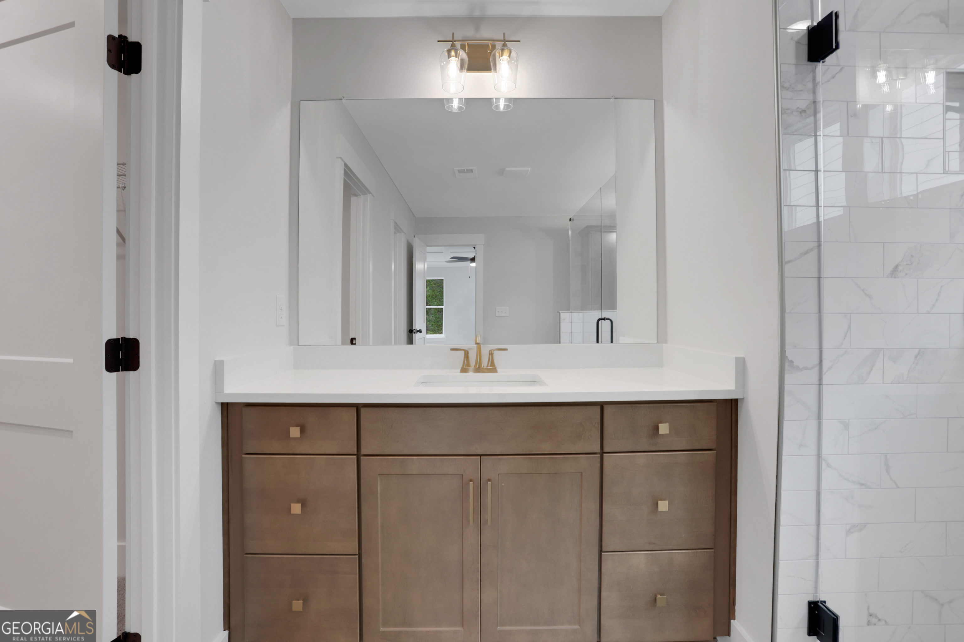 Marble Tree - Residential