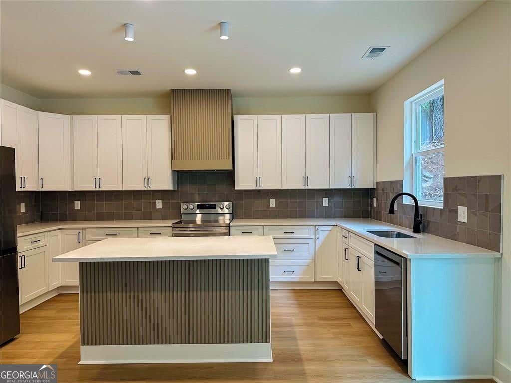 Photo of 2195 Amberly Glen Way, Dacula, GA 30019 (MLS # 10795758)
