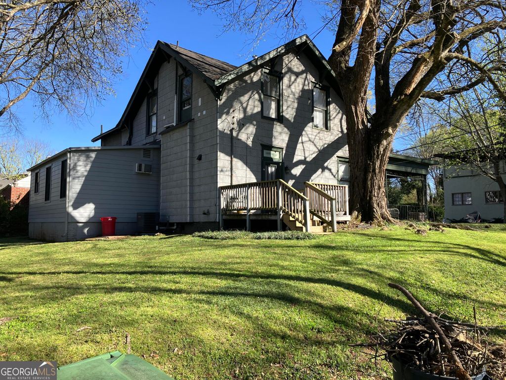 Photo of 429 Calhoun Street NW, Atlanta, GA 30318 (MLS # 10724961)