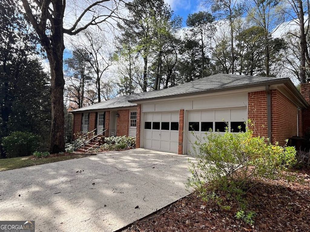 Photo of 2160 Jay Lane SE, Smyrna, GA 30080 (MLS # 10711454)