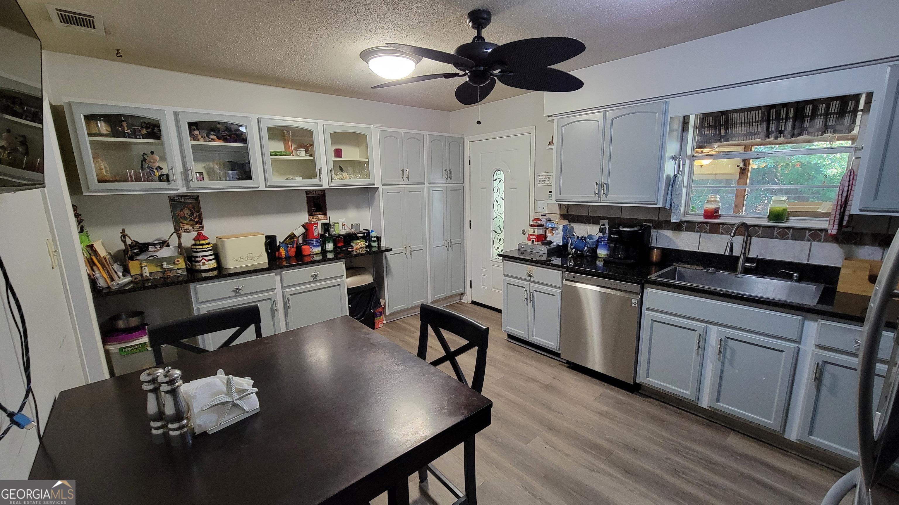 Savannah, Georgia 31410, United States, 3 Bedrooms Bedrooms, ,2 BathroomsBathrooms,Residential,Active,243198