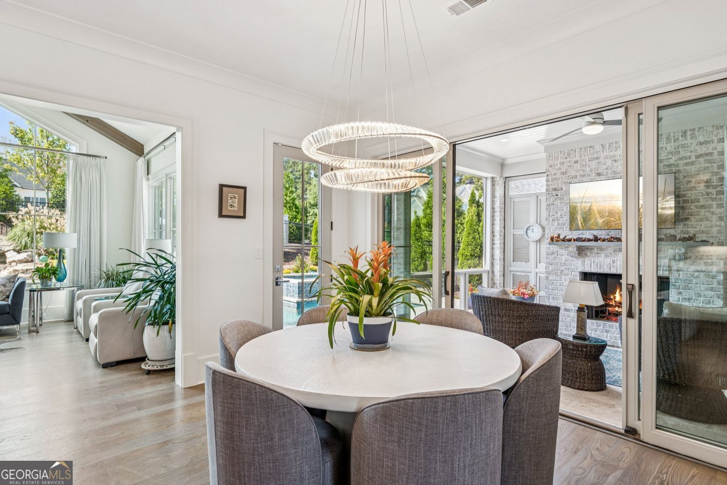 THE MANOR - Residential