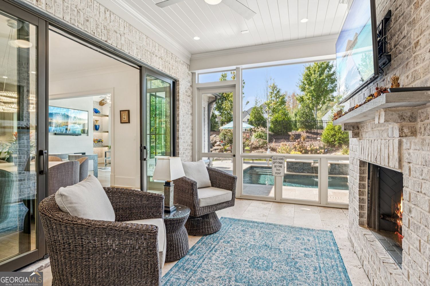 THE MANOR - Residential