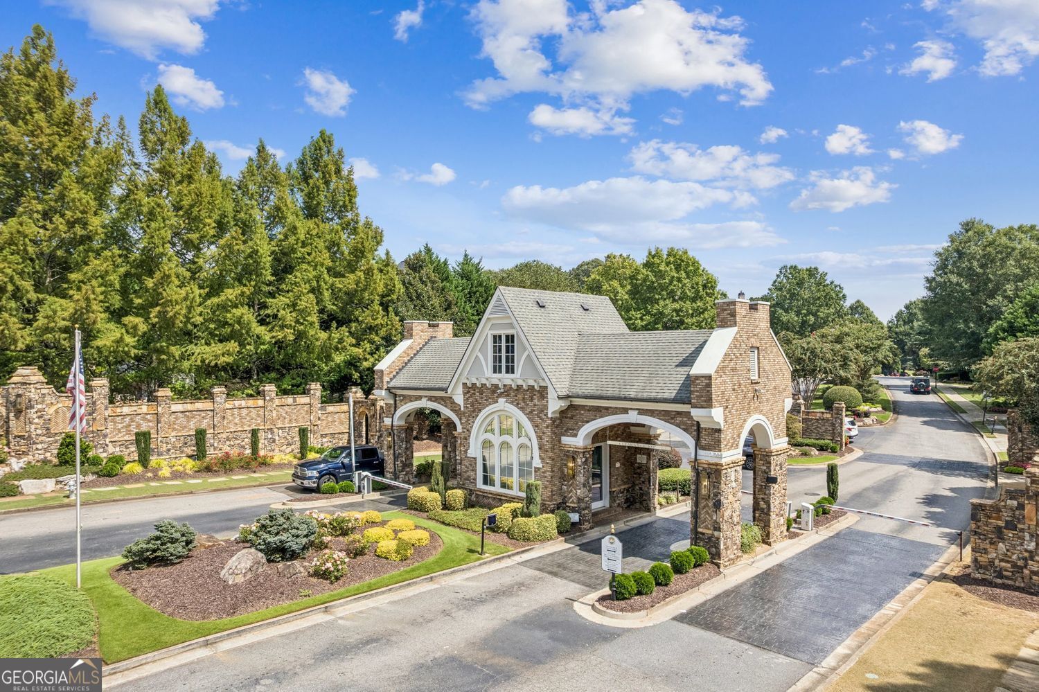 THE MANOR - Residential