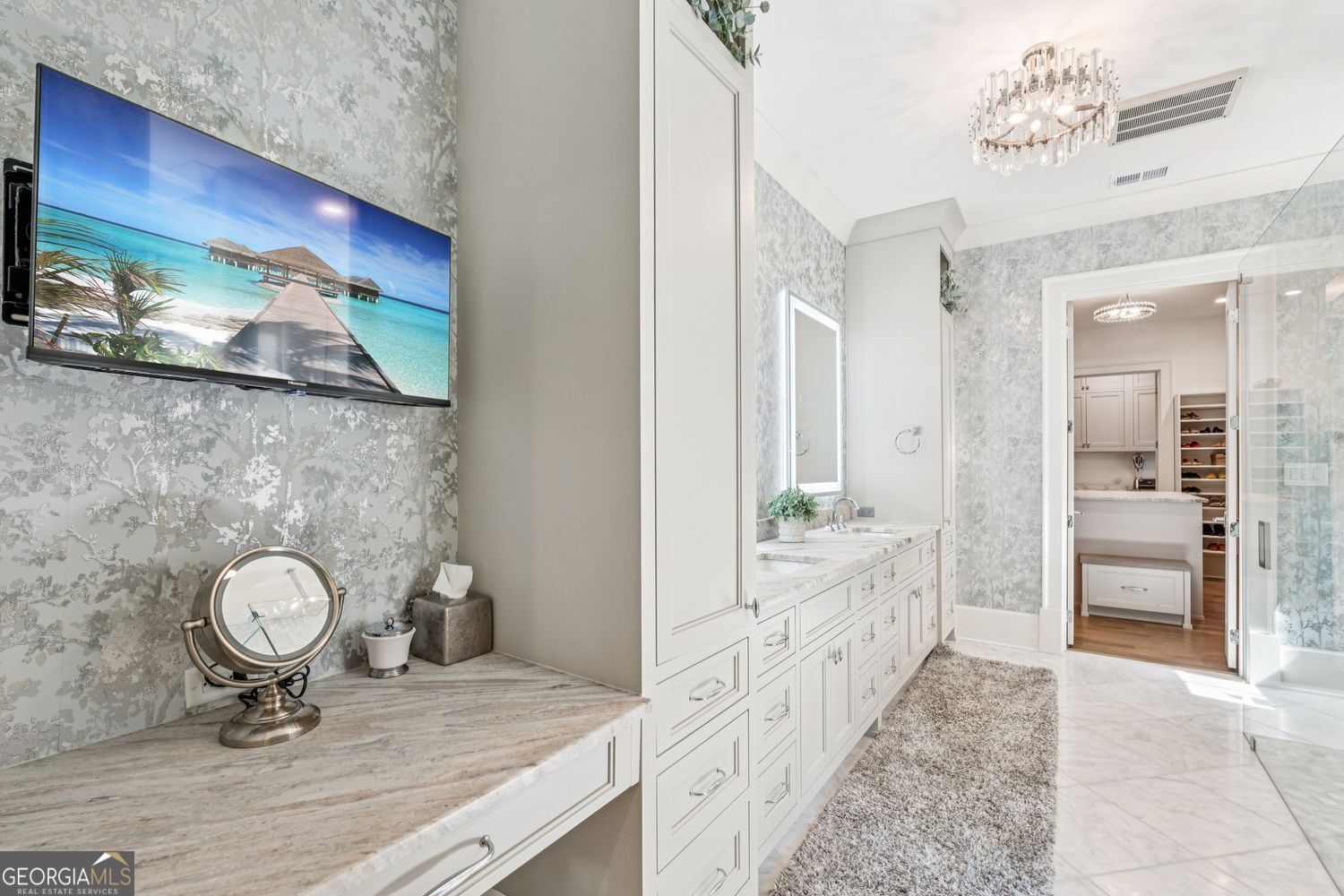 THE MANOR - Residential