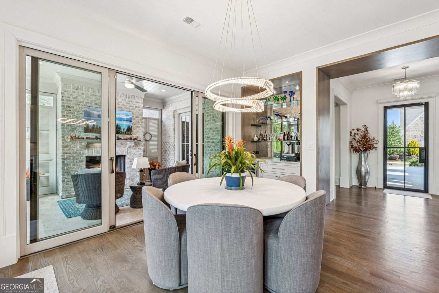 THE MANOR - Residential