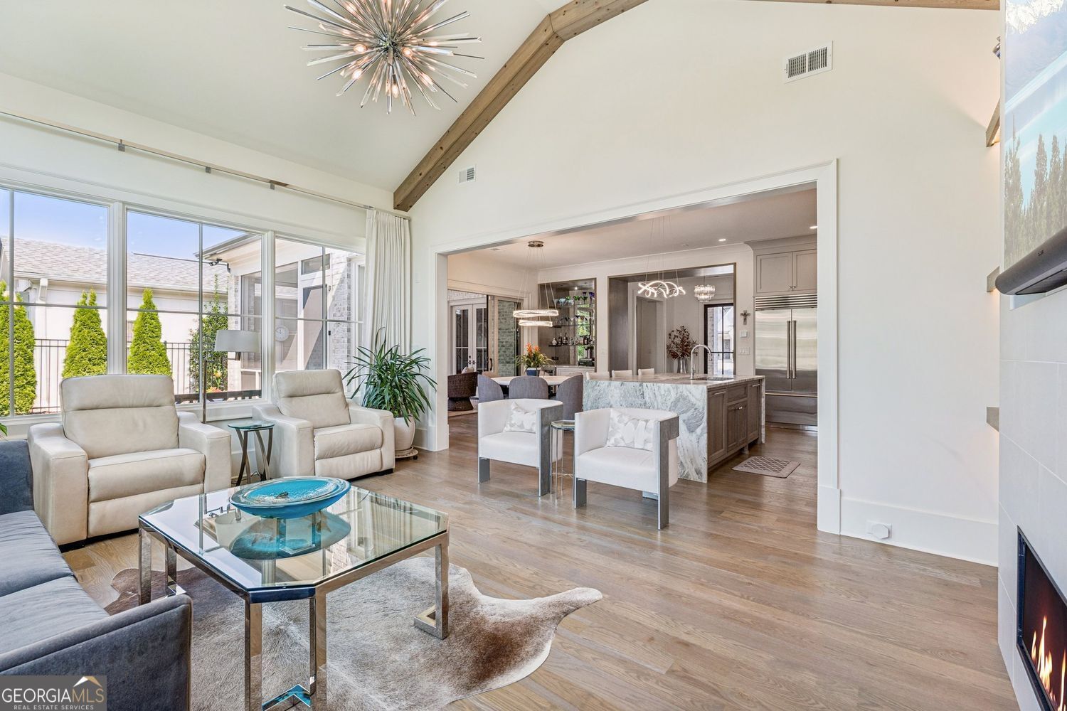 THE MANOR - Residential