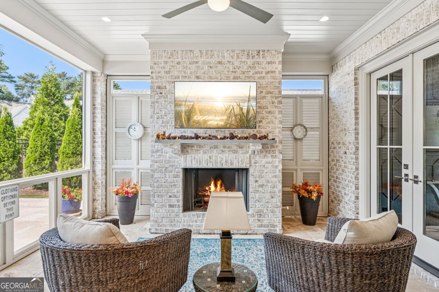 THE MANOR - Residential