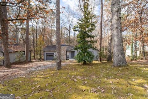 Photo of 3964 FERNCLIFF Road, Snellville, GA 30039 (MLS # 10649544)