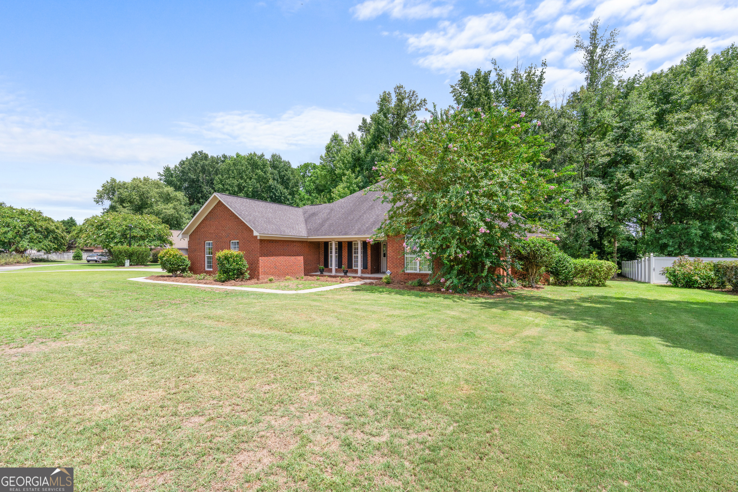 Hunters Pointe - Residential