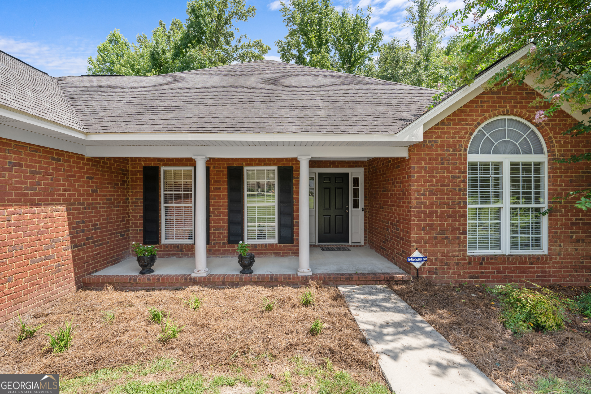 Hunters Pointe - Residential