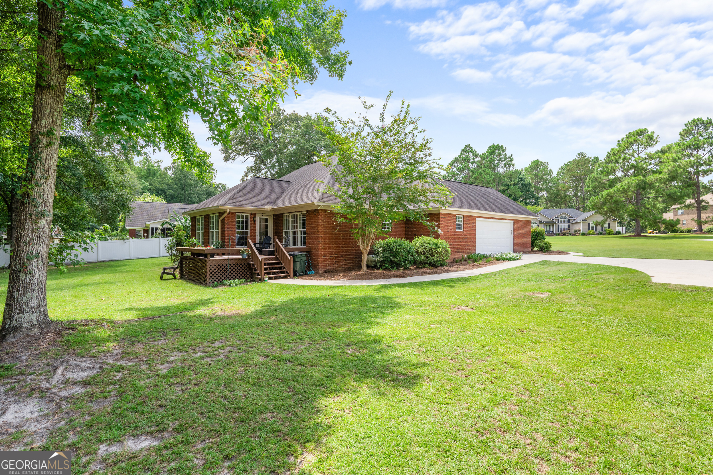 Hunters Pointe - Residential