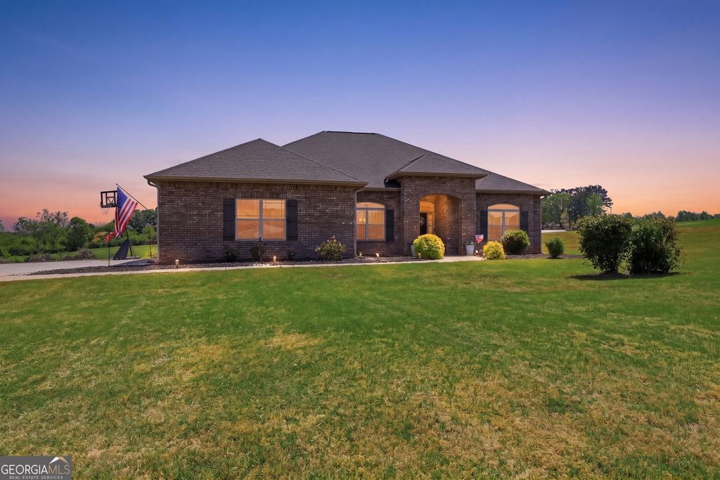 Photo of 5912 Wauka Mountain Springs Drive, Clermont, GA 30527 (MLS # 10736250)