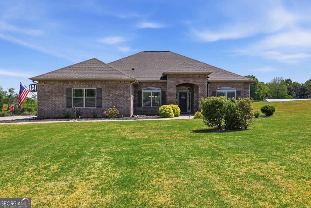 Photo of 5912 Wauka Mountain Springs Drive, Clermont, GA 30527 (MLS # 10736250)