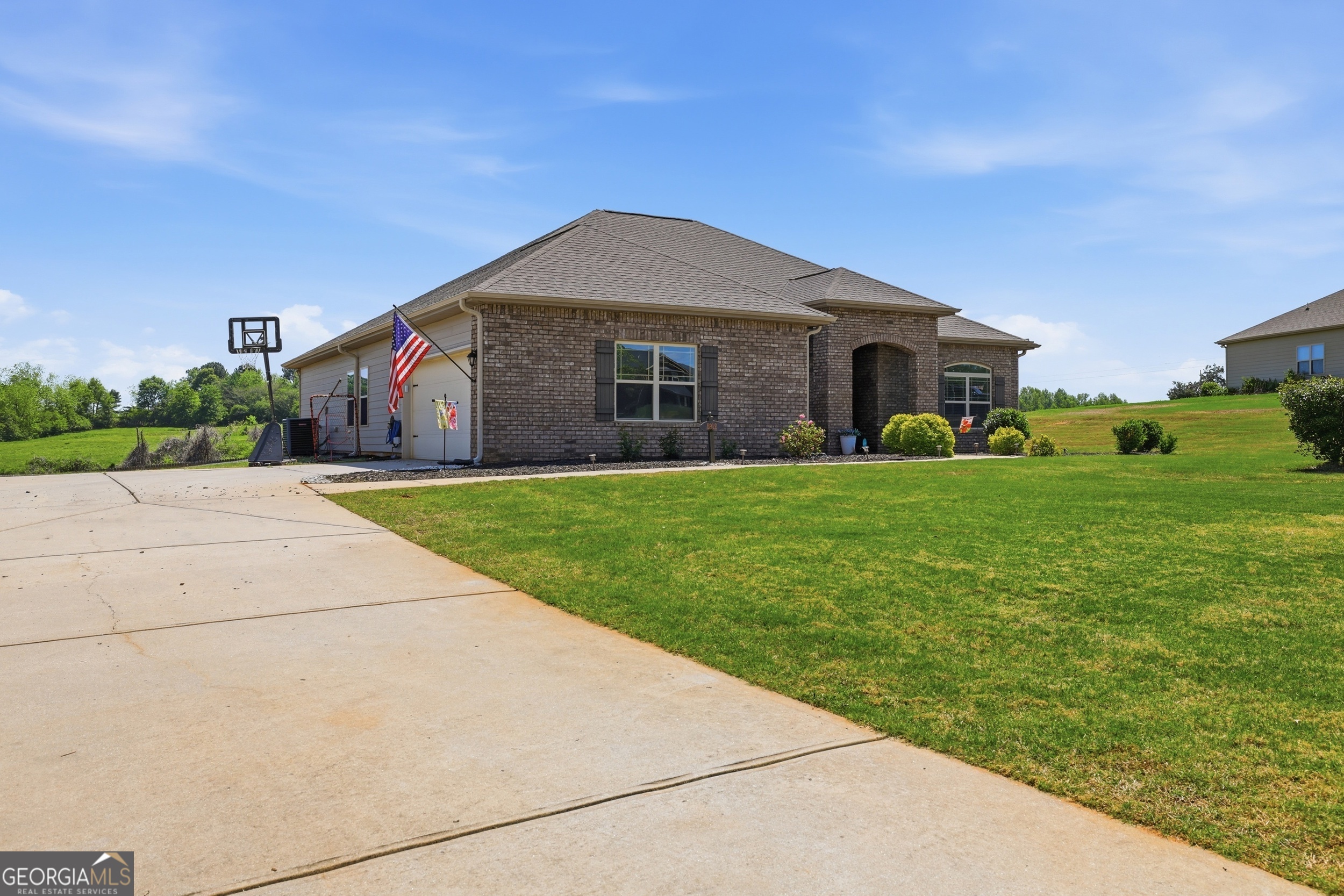 5912 Wauka Mountain Springs DR