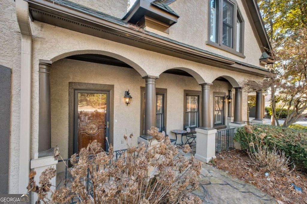 Photo of 1001 Golf Estates Drive, Woodstock, GA 30189 (MLS # 10683846)