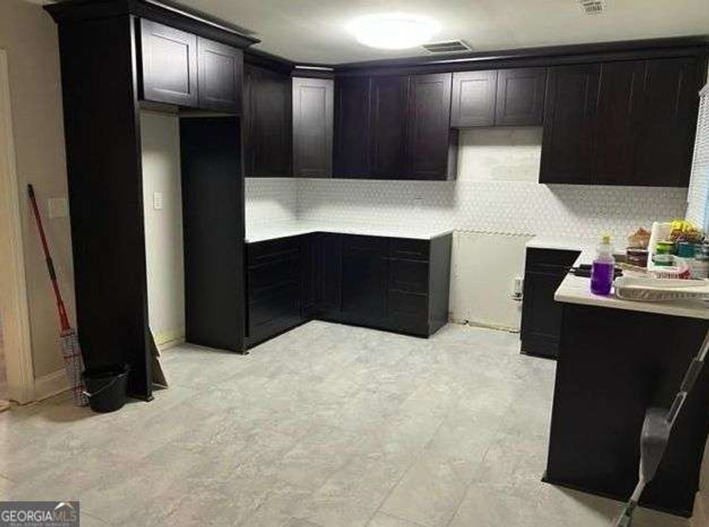 Photo of 600 Valley Hill Road SE, Riverdale, GA 30274 (MLS # 10715896)