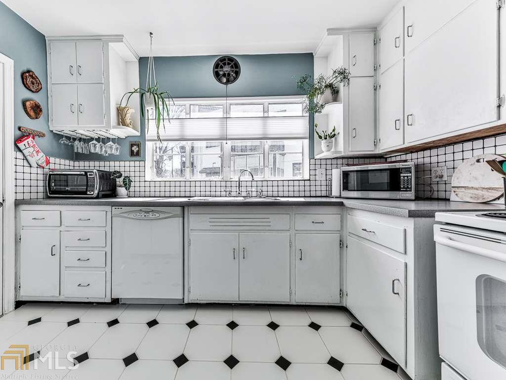 Briar Hills - Residential