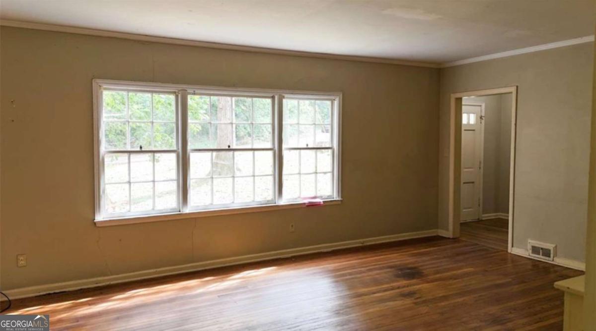 3604 N Stratford RD NE