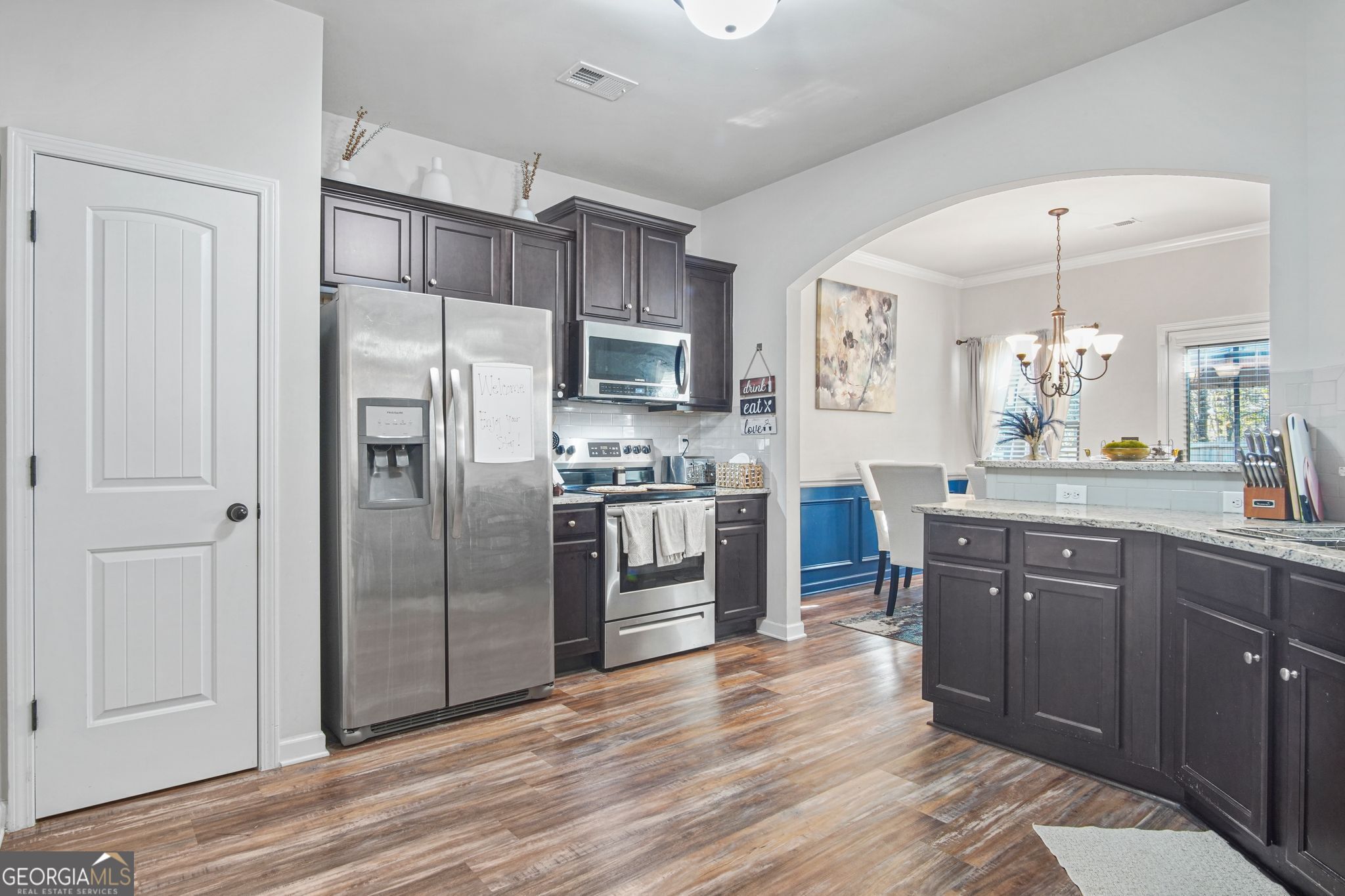 3143 BONNES DR