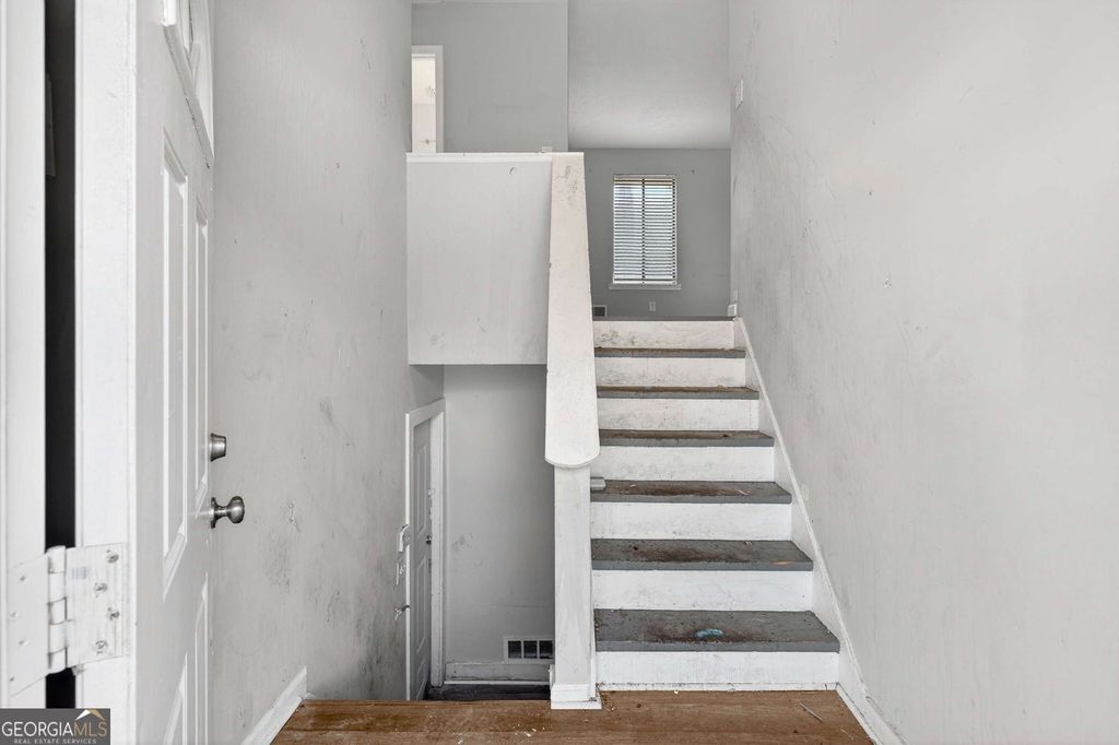 Photo of 9218 River Chase Way, Jonesboro, GA 30238 (MLS # 10680035)