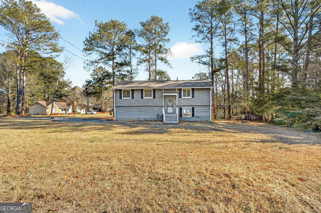 Photo of 9218 River Chase Way, Jonesboro, GA 30238 (MLS # 10680035)