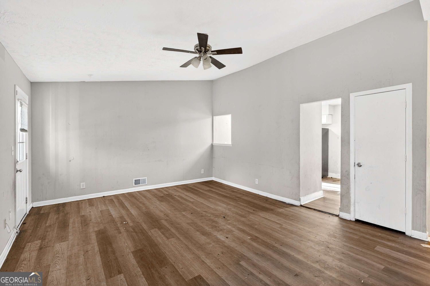 9218 River Chase WAY