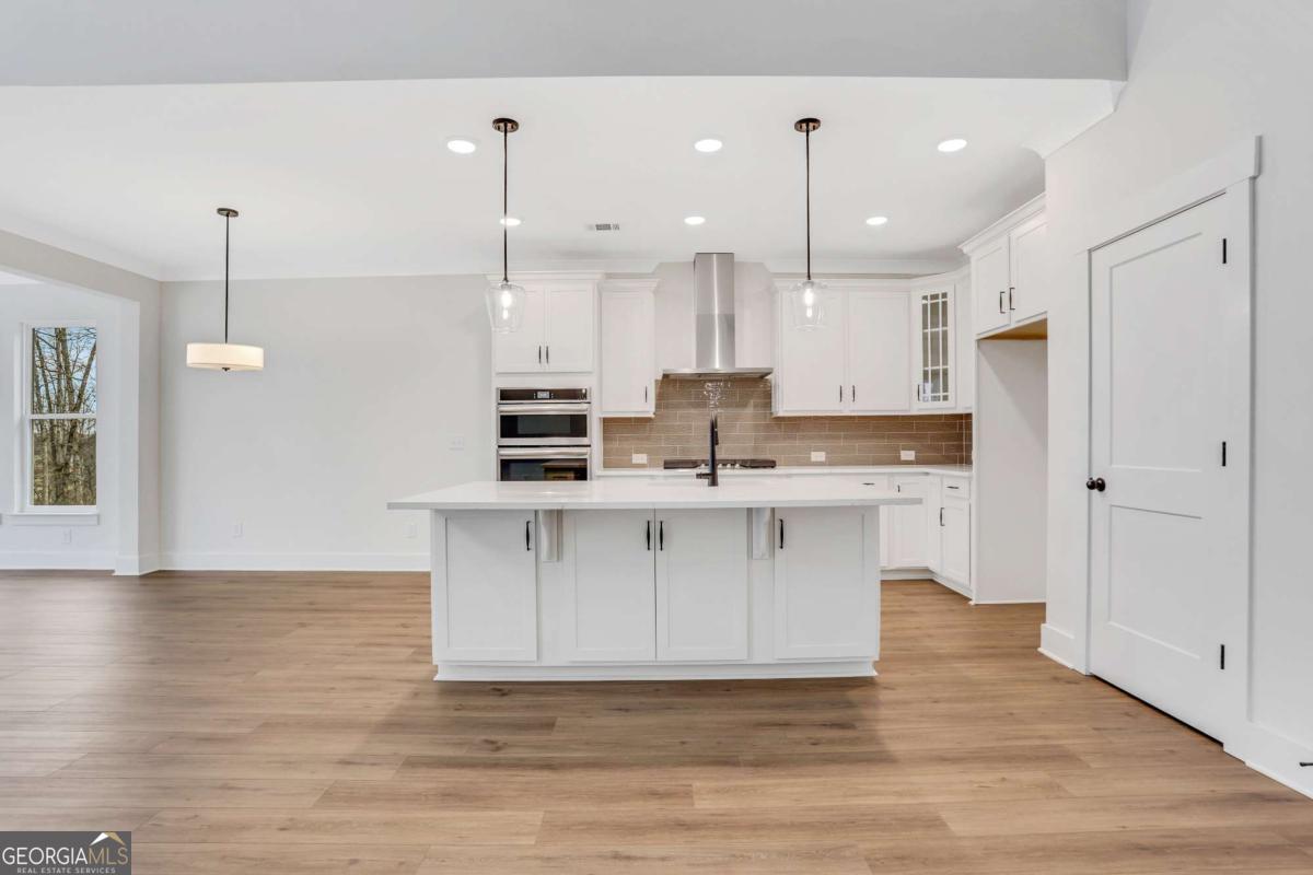 2251 Coffee LN