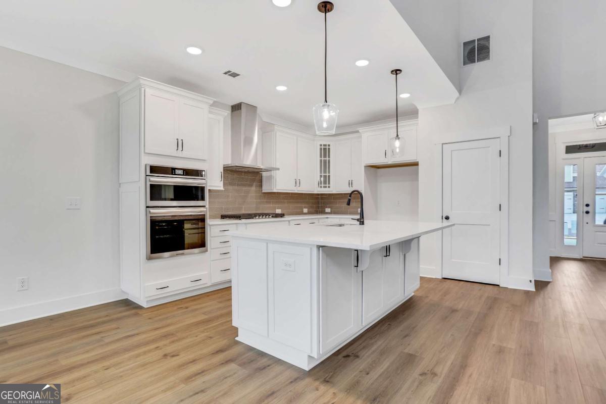 2251 Coffee LN