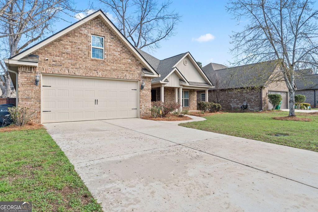 Photo of 323 Grand Reserve Way, Kathleen, GA 31047 (MLS # 10710367)