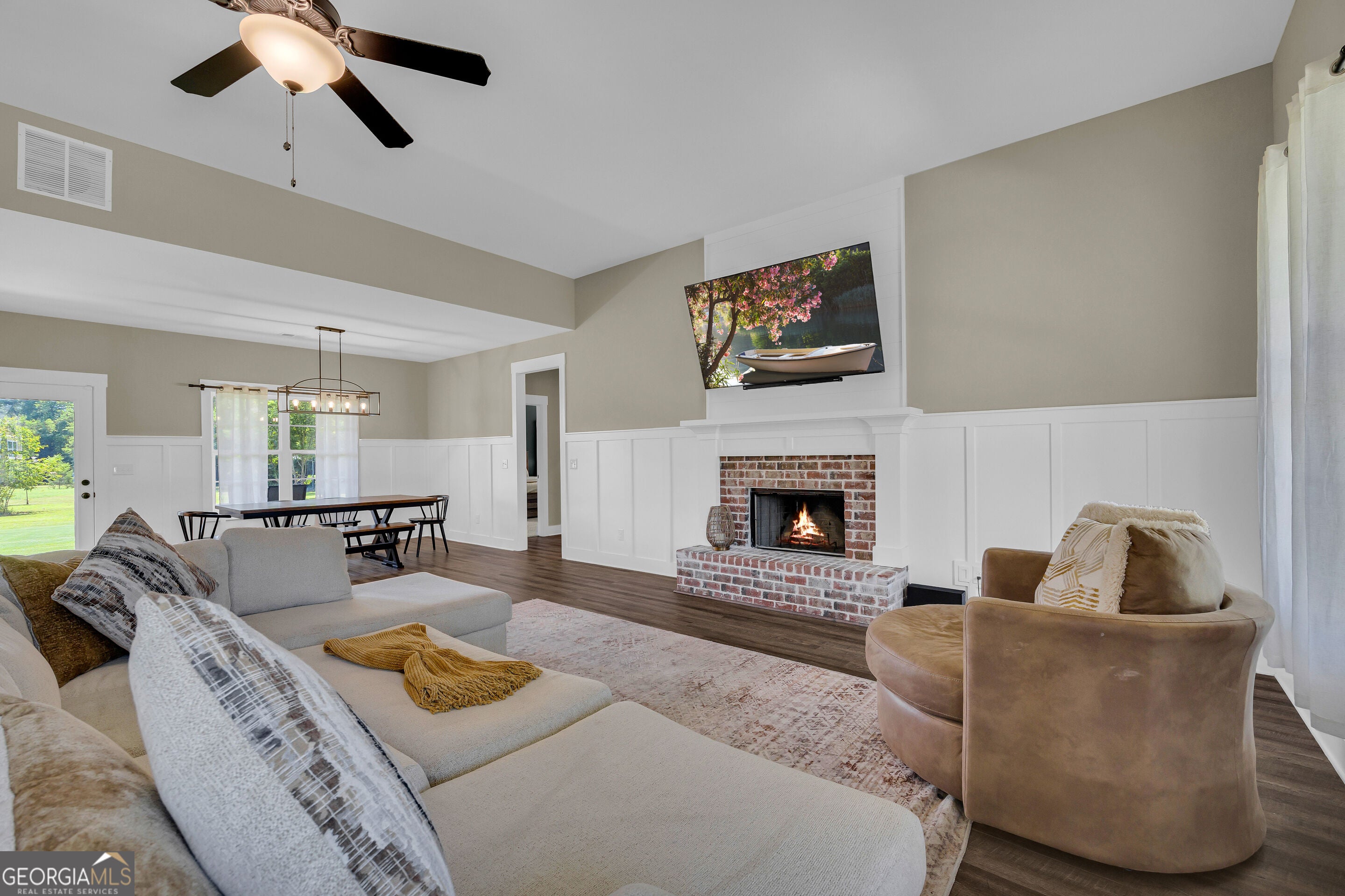 85 Woodfin WAY