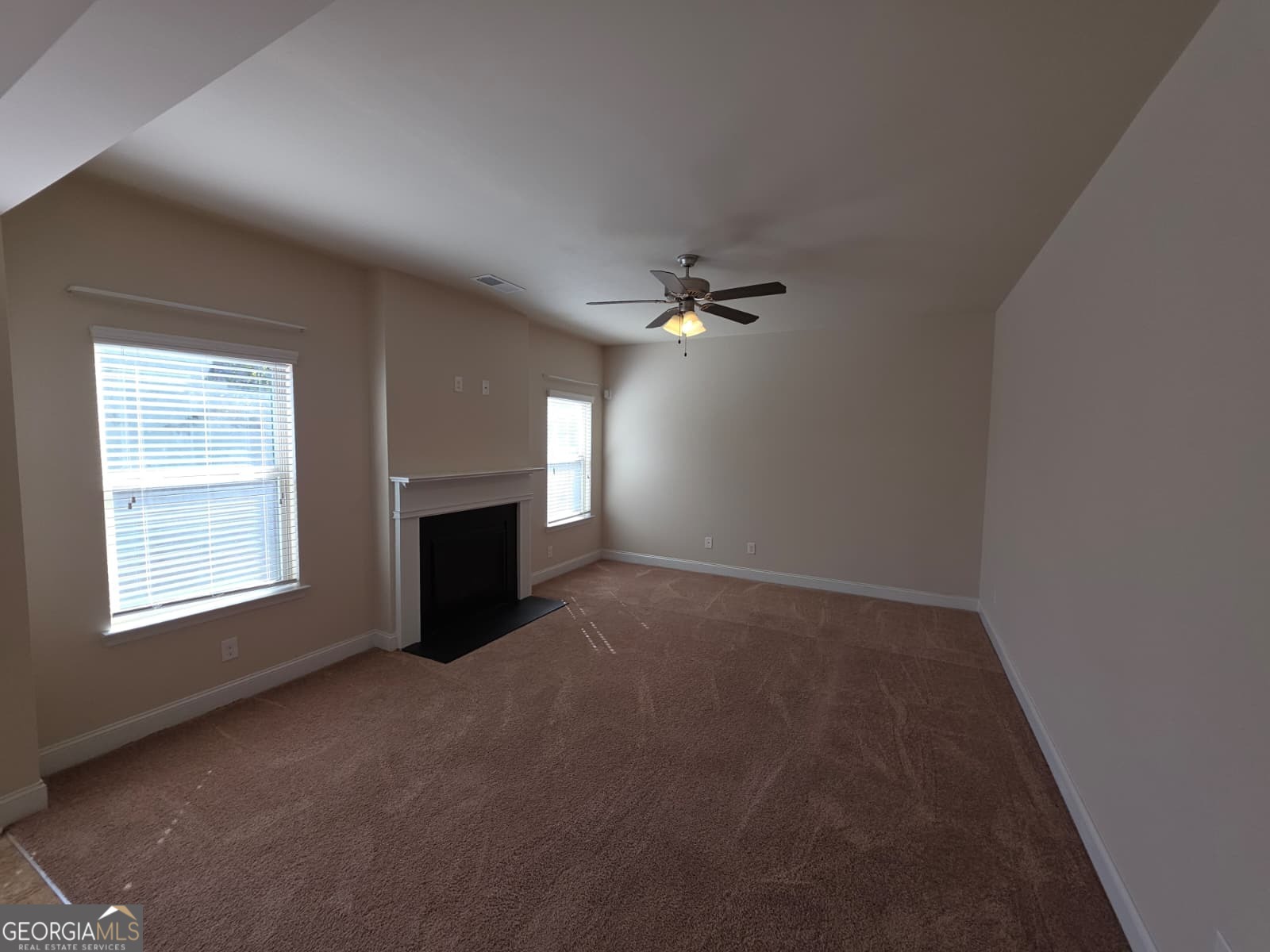 4111 Village Crossing CIR