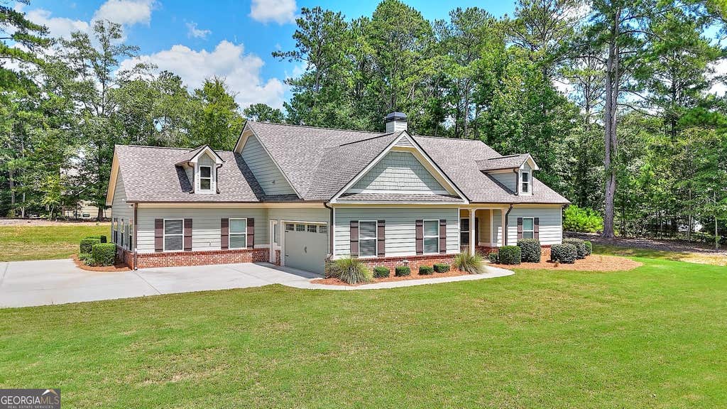 Photo of 1414 Maple Cove Lane, Loganville, GA 30052 (MLS # 10824166)