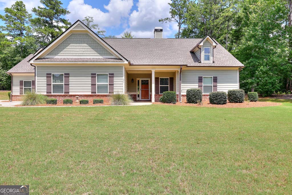 Photo of 1414 Maple Cove Lane, Loganville, GA 30052 (MLS # 10824166)