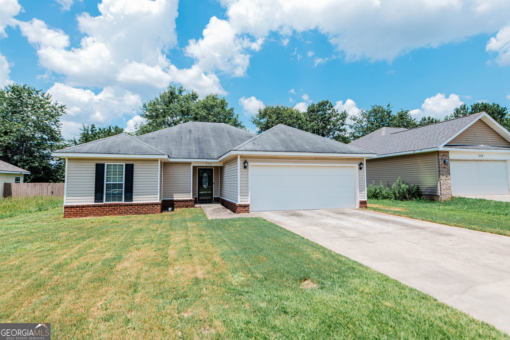 330 Hidden Creek CIR