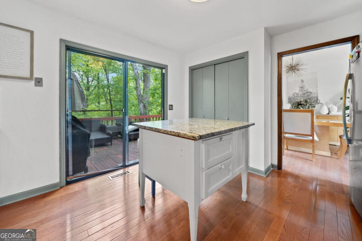 Kennesaw, Georgia 30152, United States, 3 Bedrooms Bedrooms, ,2 BathroomsBathrooms,Residential,Active,125957