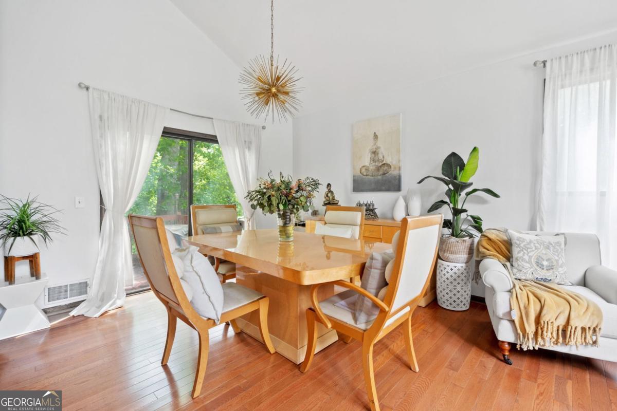 Kennesaw, Georgia 30152, United States, 3 Bedrooms Bedrooms, ,2 BathroomsBathrooms,Residential,Active,125957