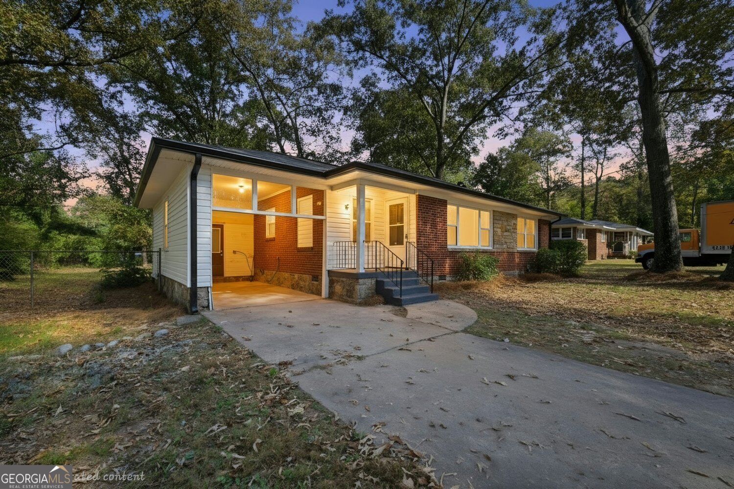 6 Elliott CIR NW
