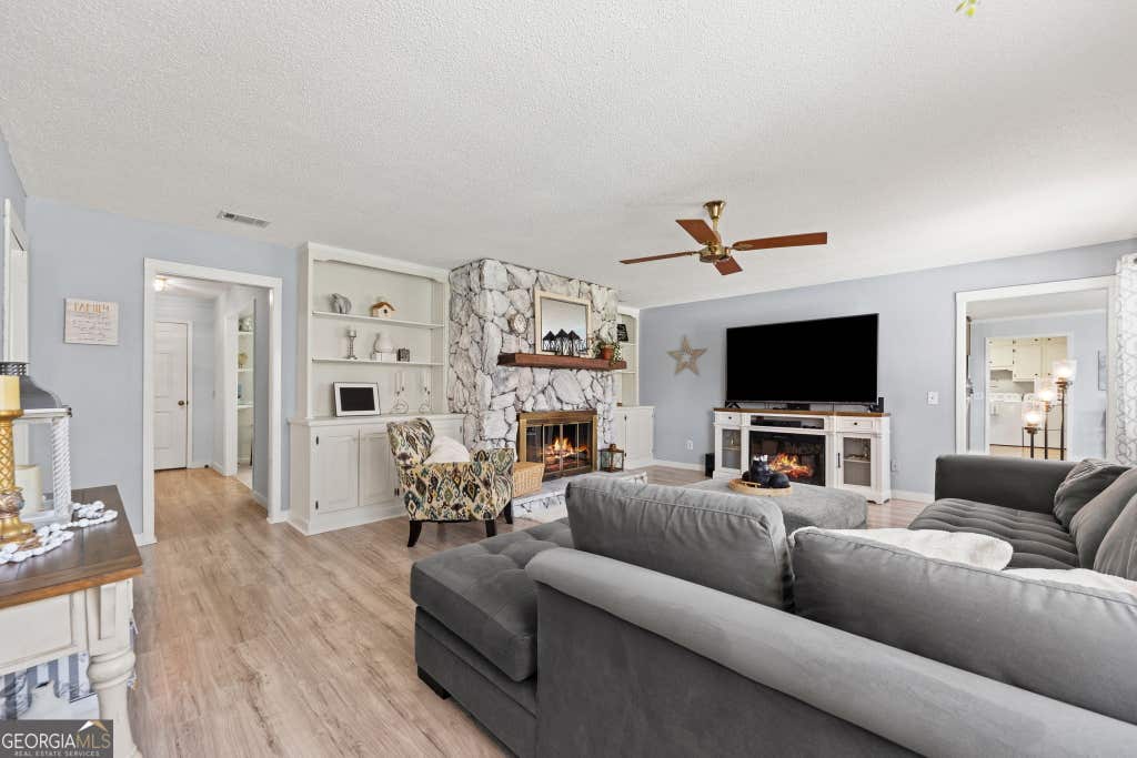Photo of 3044 Main Street, Folkston, GA 31537 (MLS # 10818029)