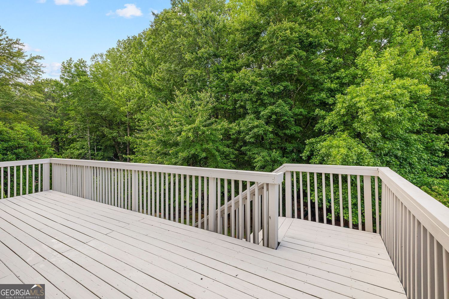 Dunwoody, Georgia 30338, United States, 5 Bedrooms Bedrooms, ,4 BathroomsBathrooms,Residential,Pending,140484