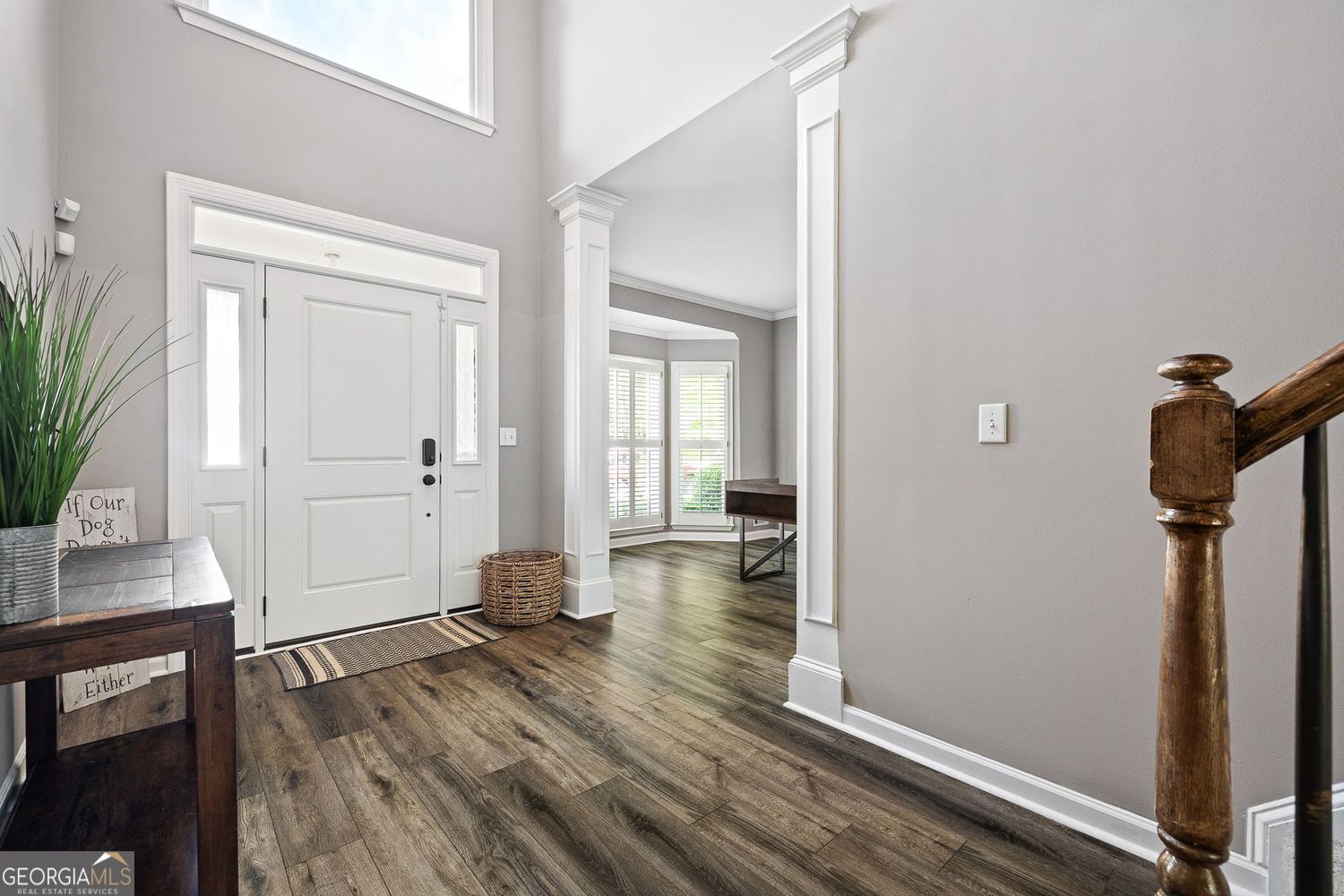 Dunwoody, Georgia 30338, United States, 5 Bedrooms Bedrooms, ,4 BathroomsBathrooms,Residential,Pending,140484