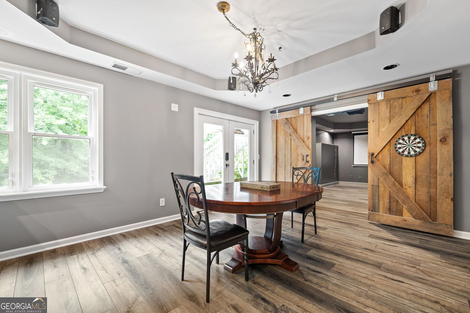 Dunwoody, Georgia 30338, United States, 5 Bedrooms Bedrooms, ,4 BathroomsBathrooms,Residential,Pending,140484