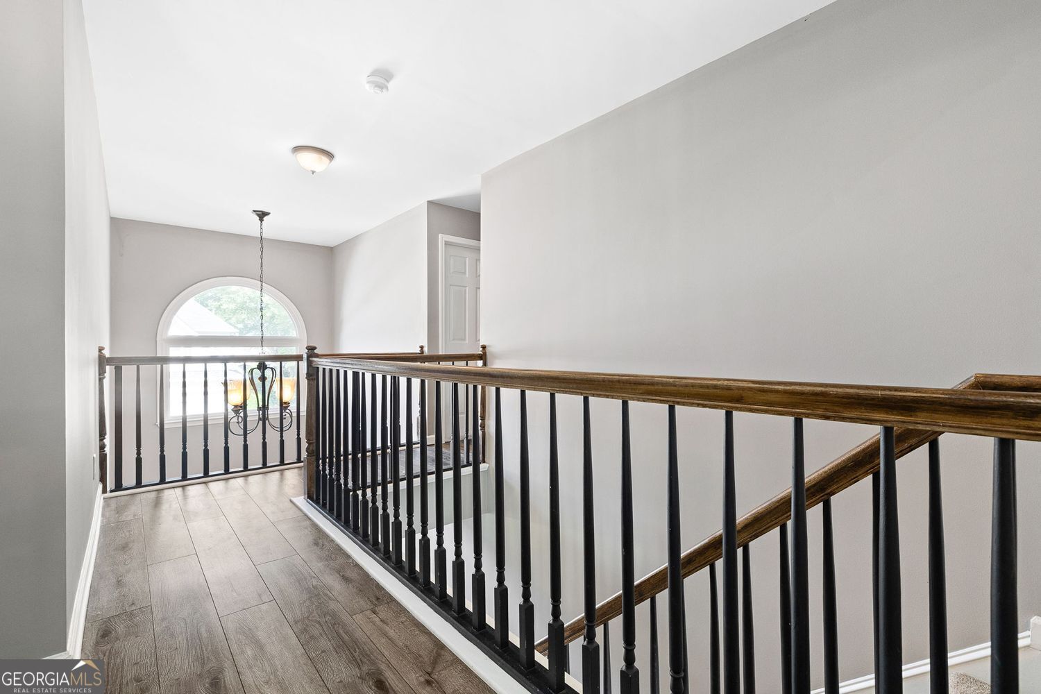 Dunwoody, Georgia 30338, United States, 5 Bedrooms Bedrooms, ,4 BathroomsBathrooms,Residential,Pending,140484