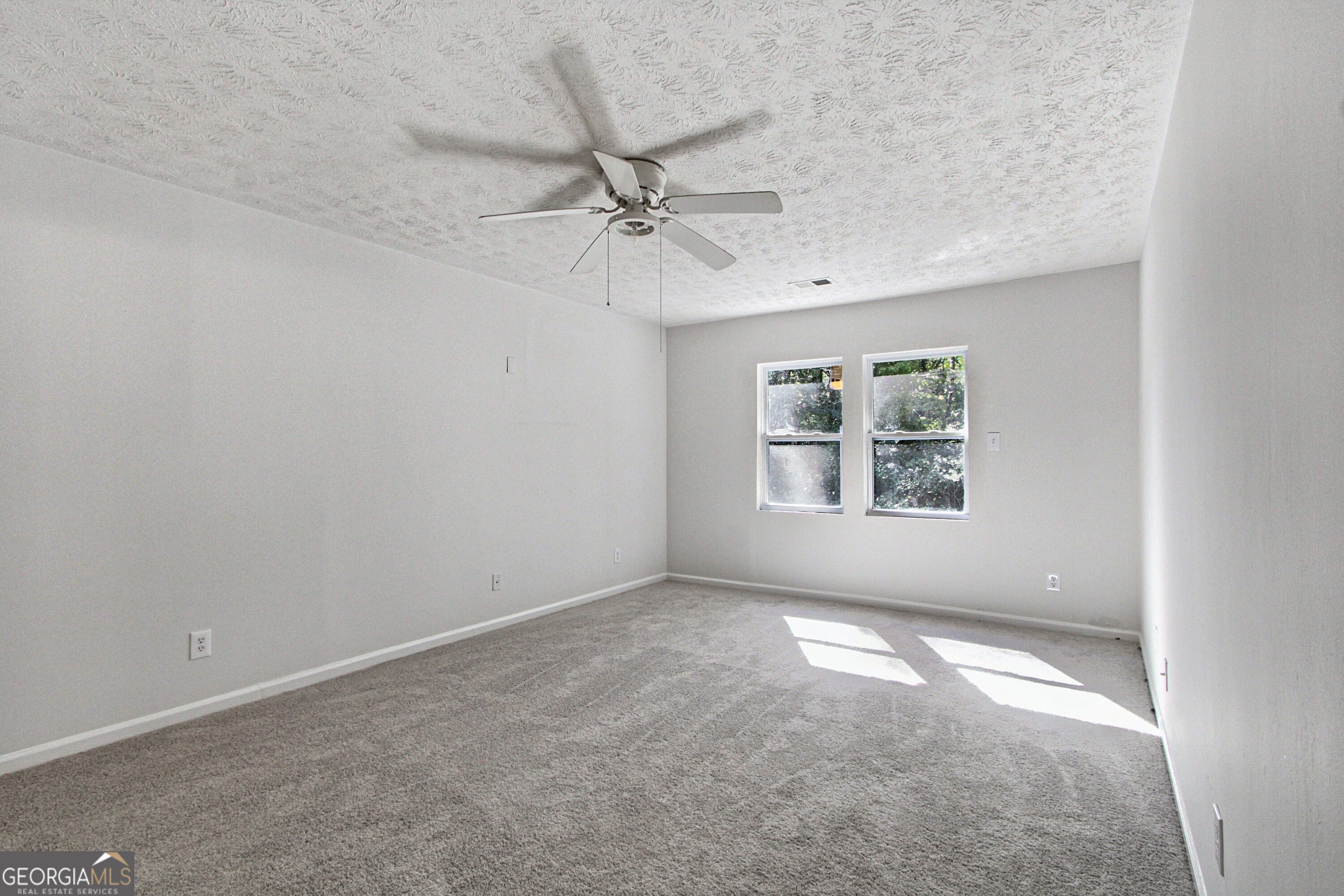 5683 Cape Cod LN