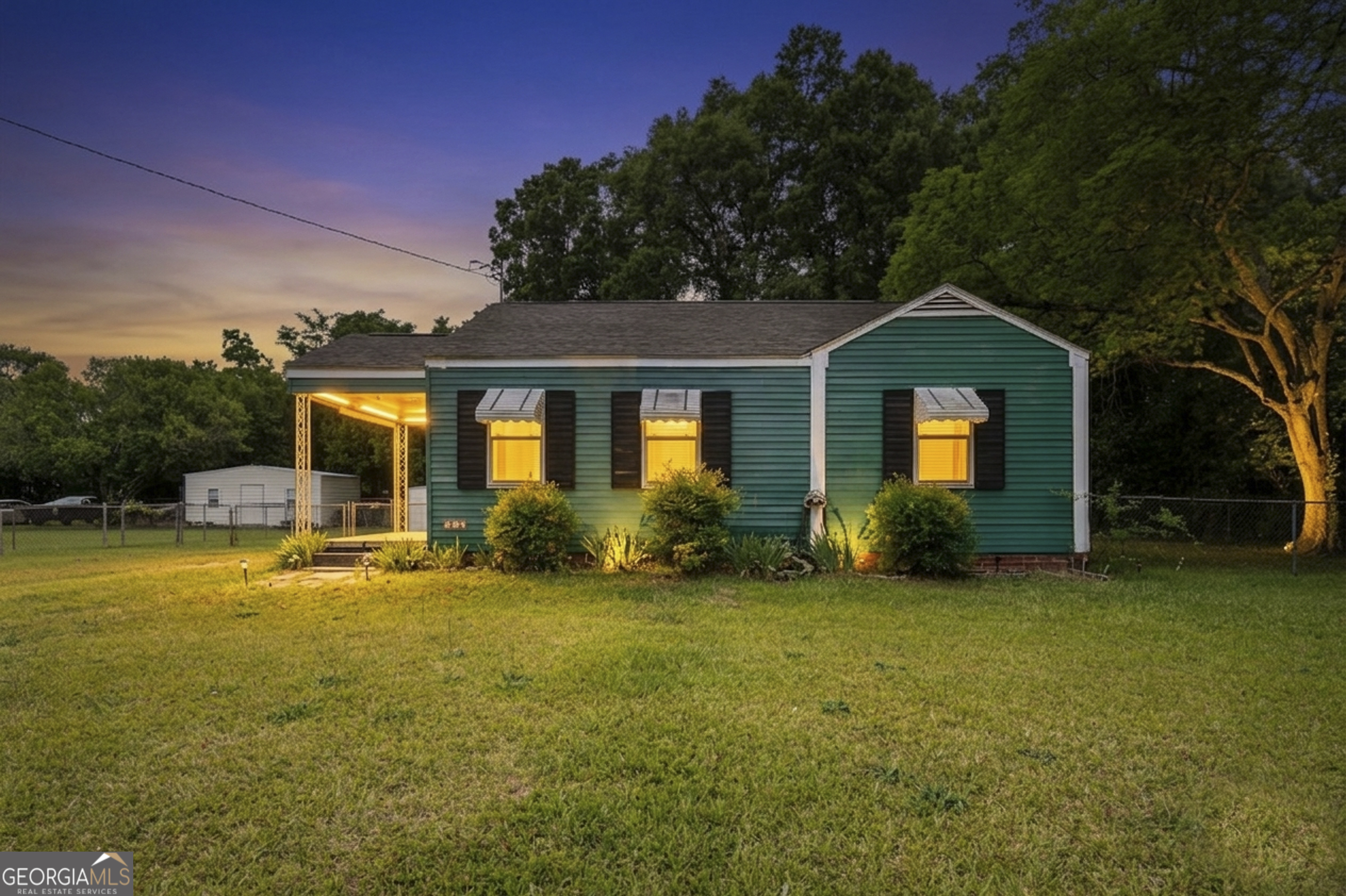 423 Camellia CIR