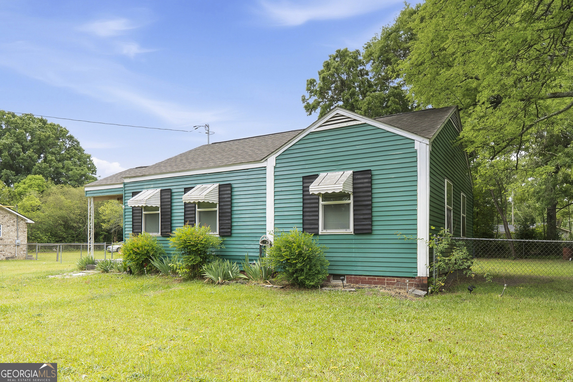 423 Camellia CIR